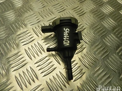 Mercedes-Benz A0014760532 C-CLASS (W204) 2008 Valve magnétique - Image 1