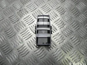 Mercedes-Benz A 221 821 46 51 / A2218214651 S-CLASS (W221) 2010 Bouton de lève-vitre