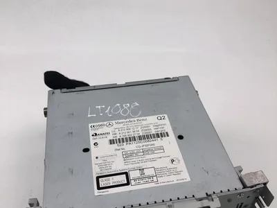 Mercedes-Benz A2129001217 E-CLASS (W212) 2012 Radio / lecteur CD - Image 1