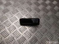 Audi 8W8827566A A5 (F53) 2018 Bouton du coffre à bagages