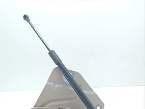 Porsche 9J1.823.296 / 9J1823296 Taycan 2021 Sprężyna gazowa, pokrywa komory silnika