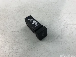 Toyota 195020 COROLLA (E210) Estate 2021 Switch for seat heating