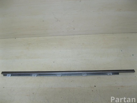 LEXUS IS II (GSE2_, ALE2_, USE2_) 2007 Cover, window frame Right Rear