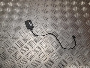 Mercedes-Benz A 213 905 23 12 / A2139052312 EQE V295 2022 Antenne