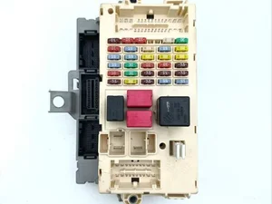 Maserati GRAN TURISMO 2008 Boîte à fusibles