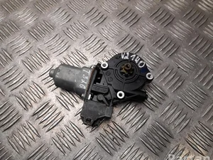 Nissan 82731-1JA0A / 827311JA0A NAVARA Platform/Chassis (D23) 2016 Moteur de lève-vitre Left Rear