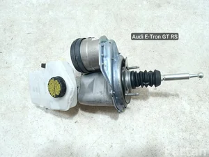 Audi 9J1.614.105.R / 9J1614105R E-TRON GT седан (F83, F8P) 2024 Главный тормозной цилиндр