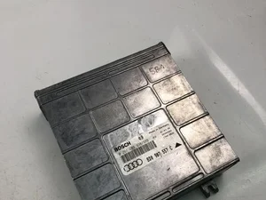 Audi 8D0907557C A4 (8D2, B5) 2001 Unité de contrôle moteur