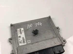 Renault 237104789R; 237102706R / 237104789R, 237102706R CLIO IV (BH_) 2014 Unidad de control del motor
