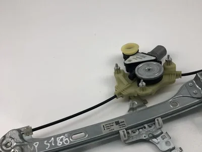 Toyota 6983002682 COROLLA (E210) Estate 2020 Langų pakėlimo varikliukas dešinysis galinis - Nuotrauka 1