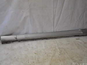 Mercedes-Benz A2136901140 ; A2136900940 / A2136901140, A2136900940 E-CLASS (W213) 2016 Garniture de seuil 