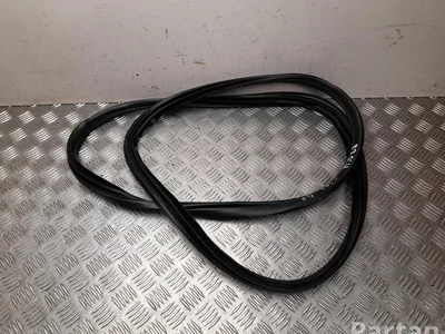 Mazda 804 CX-30 DM 2022 Joint d'étanchéité de porte Right Front - Image 1