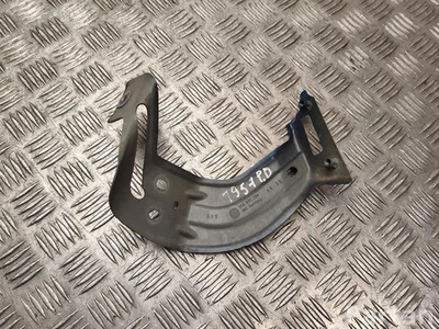 Volkswagen 5TA 821 136 / 5TA821136 TOURAN (5T1) 2021 Halter für Kotflügel rechts - Bild 1