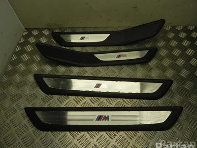 BMW 8 046 135, 8 046 289, 8 046 290 / 8046135, 8046289, 8046290 7 (F01, F02, F03, F04) 2011 Bordure de seuil de porte complect - Image 1