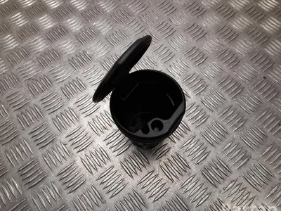 Volkswagen 8X0 864 575 / 8X0864575 ID. Buzz 2024 Cendrier - Image 1