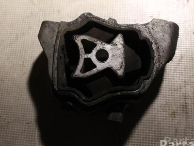 Volvo 8070M18 XC60 2009 Support moteur - Image 1