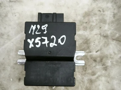 BMW 9494391 2 Gran Tourer (F46) 2018 Unité de contrôle pour unité d'alimentation en carburant - Image 1