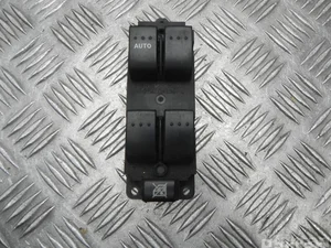 Mazda BN8F66350 3 (BK) 2006 Bouton de lève-vitre