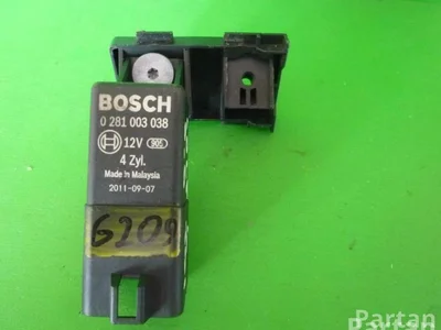 Volkswagen 038 907 281 D / 038907281D GOLF VI (5K1) 2010 Relais - Image 1