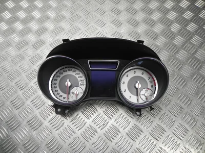 Mercedes-Benz A1569001703 GLA-CLASS (X156) 2016 Tableau de bord km/h - Image 1