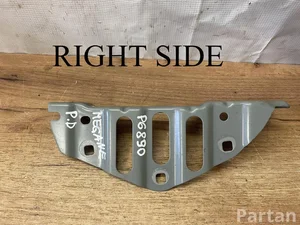 Renault 641344677R MEGANE E 2024 Uchwyt błotnika z prawej