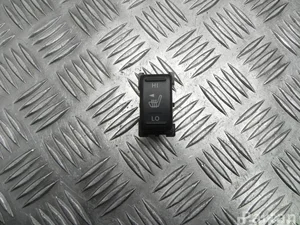 Nissan 8618B X-TRAIL (T31) 2008 Interrupteur de chauffage de siège