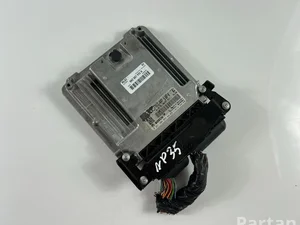 Audi 8K2907115R; 0261S04864 / 8K2907115R, 0261S04864 A4 (8K2, B8) 2013 Unité de contrôle moteur