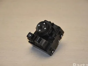 Hyundai 93530N72004X ; 93530N7200 / 93530N72004X, 93530N7200 Tucson (NX4) 2021 Bouton de miroir électrique