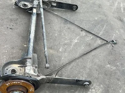 Nissan 430000456R Primastar III (X82) 2024 poutre d'essieu arrière - Image 1