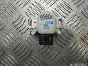 Toyota 89510-47030 / 8951047030 C-HR (_X1_) 2019 Interrupteur des feux de freins