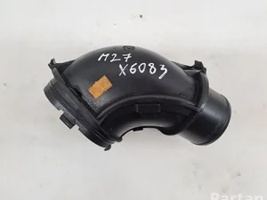 Renault 243825499R CAPTUR (J5_) 2018 Prise d'air / Conduit d'air d'admission