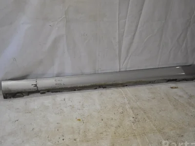 Mercedes-Benz A2136901140 ; A2136900940 / A2136901140, A2136900940 E-CLASS (W213) 2016 Garniture de seuil  - Image 1