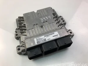 Volvo 31336712; S180134102A / 31336712, S180134102A V60 2012 Control unit for engine