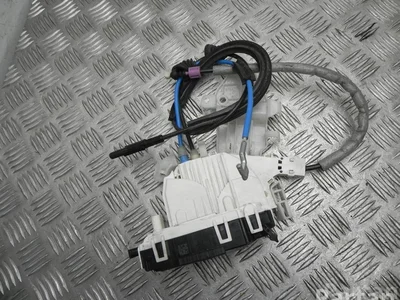 Mercedes-Benz A 204 730 14 35 / A2047301435 E-CLASS (W212) 2010 Serrure de porte Right Rear - Image 1