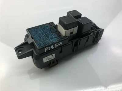 Mitsubishi MR318828 CARISMA (DA_) 2000 Unités de contrôle - Image 1