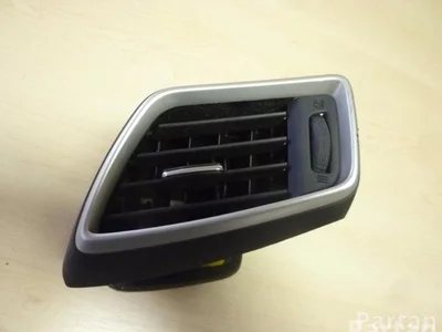 Nissan 687614EA0A, 687614EH0A QASHQAI II (J11, J11_) 2015 Évent - Image 1