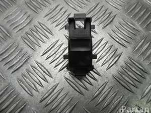 Toyota 829-2H51 / 8292H51 RAV 4 IV (_A4_) 2015 Bouton de lève-vitre