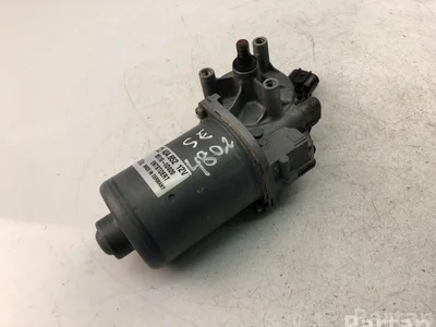 Toyota 851100D020 YARIS (_P1_) 2003 Moteur d'essuie-glace - Image 1