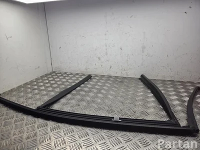 BMW 5A058A2 5 G60 2025 Schachtabdichtung innen Tür hinten rechts - Bild 1