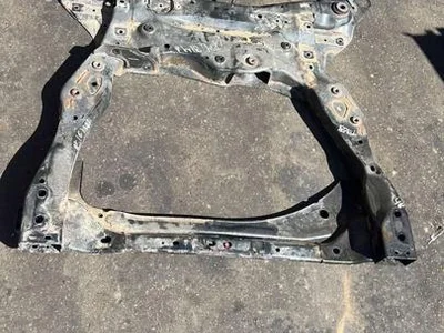 Volvo 32381977 V60 II Cross Country (227) 2019 cross member Front - Image 1