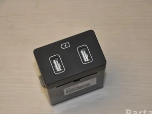 Hyundai 96125N9500 Tucson (NX4) 2021 Interface multimédia avec unité de contrôle