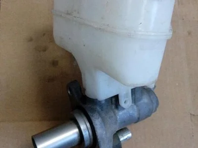 Mercedes-Benz A 222 430 00 02 / A2224300002 S-CLASS (W222, V222, X222) 2016 Cilindro principal del freno - Imagen 1