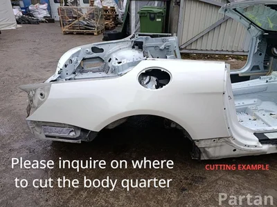 Mercedes-Benz SL (R231) 2013 Kėbulo ketvirtis dešinysis galinis - Paveiksliukas 1