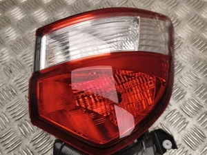 Toyota 0D204 YARIS (_P13_) 2020 Lampy tylne z prawej