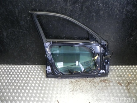 MERCEDES-BENZ C-CLASS (W204) 2009 Door Left Front