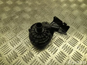 Škoda 04L 965 567 C / 04L965567C Octavia Mk4 Combi 2024 Дополнительный насос ОЖ