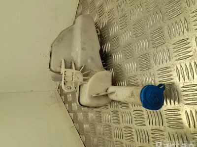 Toyota 1032551001 C-HR (_X1_) 2019 Réservoir d'eau de nettoyage - Image 1