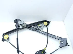 Ferrari 69844700, 7004001 California 2010 Lango pakėliklis kairė priekis