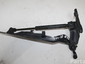 Volvo 30784935 XC60 2010 Hinge, bonnet