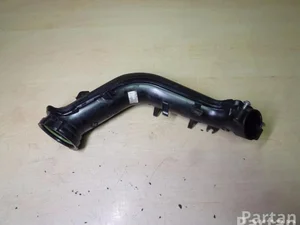 Škoda 03C 145 673 N / 03C145673N RAPID (NH3) 2014 Prise d'air / Conduit d'air d'admission